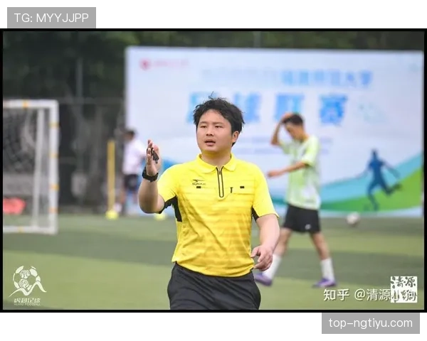 足球判罚争议的关键判定标准及裁判决策解析